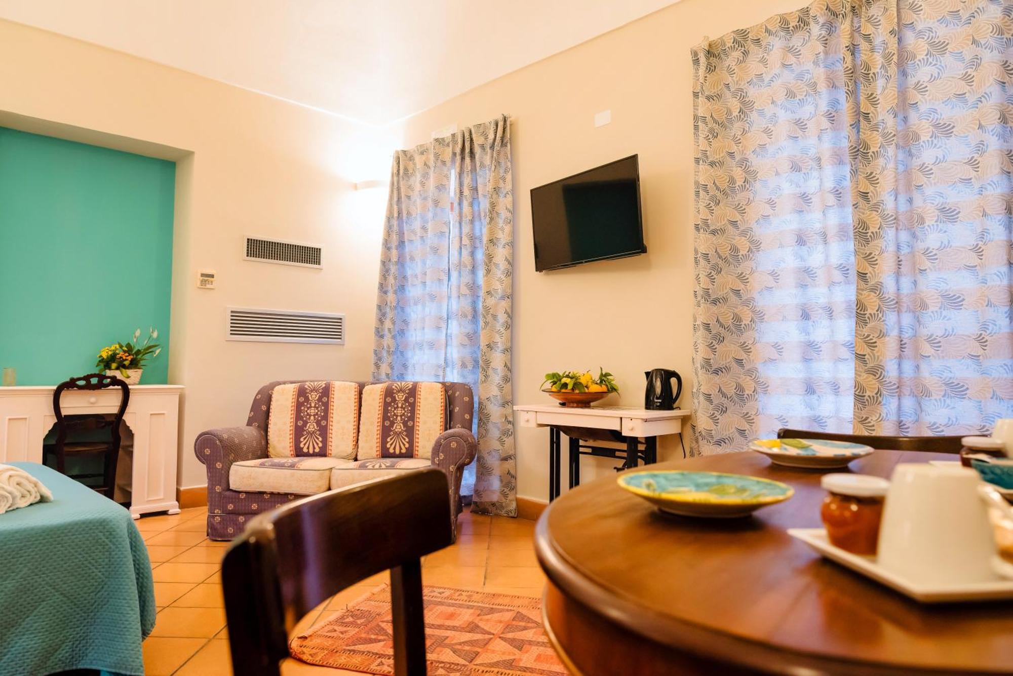 Yourhome - Casa Cafiero Мета Екстер'єр фото